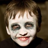 Maquillaje de muerto viviente de Halloween