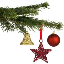 Árbol de Navidad con figuras en color rojo y dorado